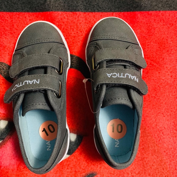 Shoes - Picture 2 of 3